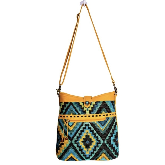 NWT Myra Leather Shoulder Bag - Picture 3 of 4